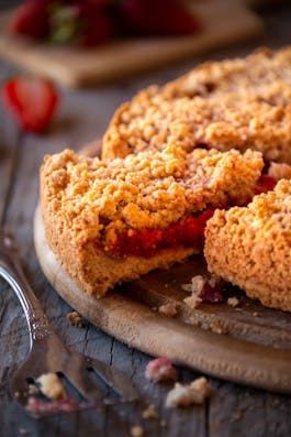 Apple Berry Crumb Cake