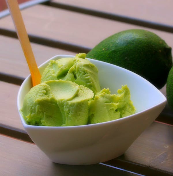 Avocado-Coconut-and-Lime-icecream
