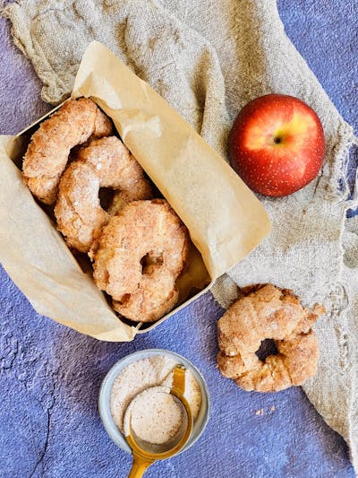 Cinnamon Apple Pastries