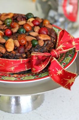 Festive-Steamed-Christmas-Cake-portrait-200x300