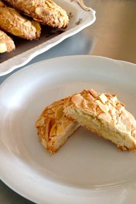 Greek-almond-biscuits-3