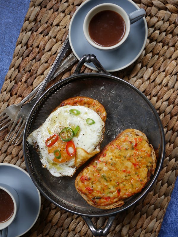 Indian Chilli Cheese Toast (Eggs Kerjriwal) = OH P