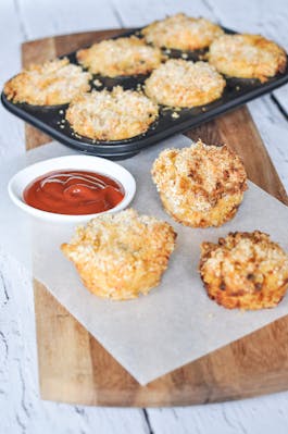 Mac N Blue Cheese Prawn Cakes