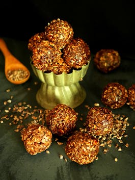 No Bake Chocolate Cookie Balls