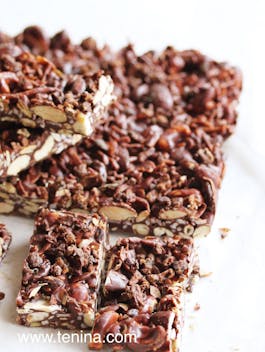 Nutty-Chocolate-Slice