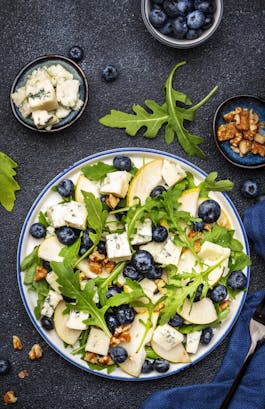 Pear and Rocket Salad with Blue Cheese and Blueberries