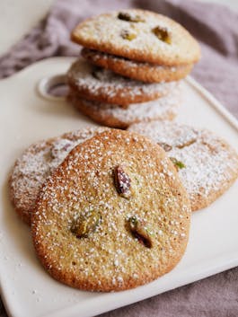 Pistachio Biscuits 1 Fotor