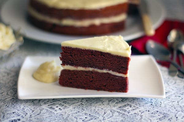 Red-velvet-cake