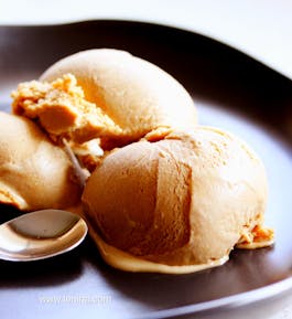 Salted-Caramel-Ice-Cream