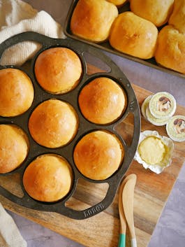 Sweet Potato Dinner Rolls OH 1 P TENINA