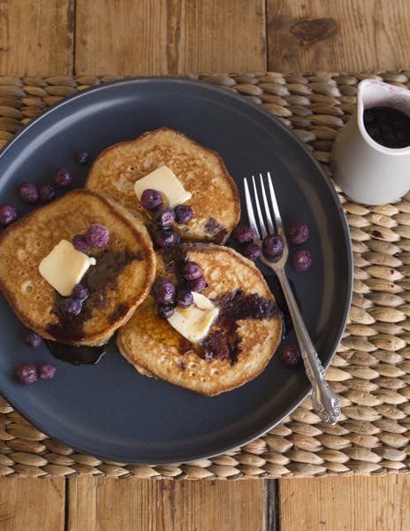 Thunder Oat Cakes With Blueberries