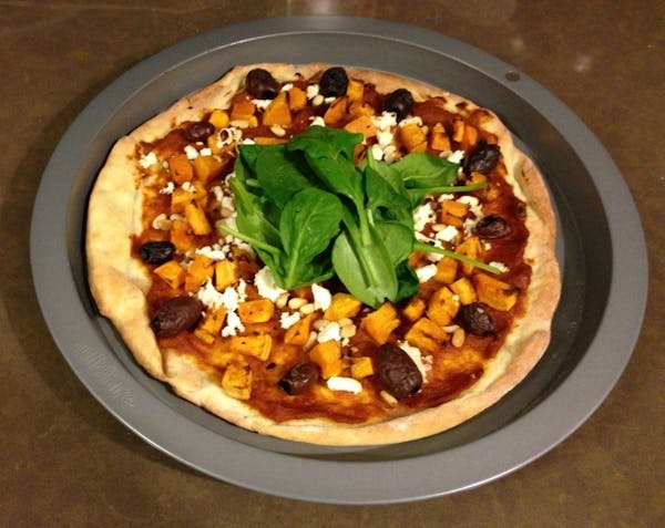 pumpkin-and-pine-nut-pizza